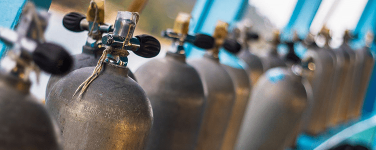 Газовые баллоны на Преображенской площади